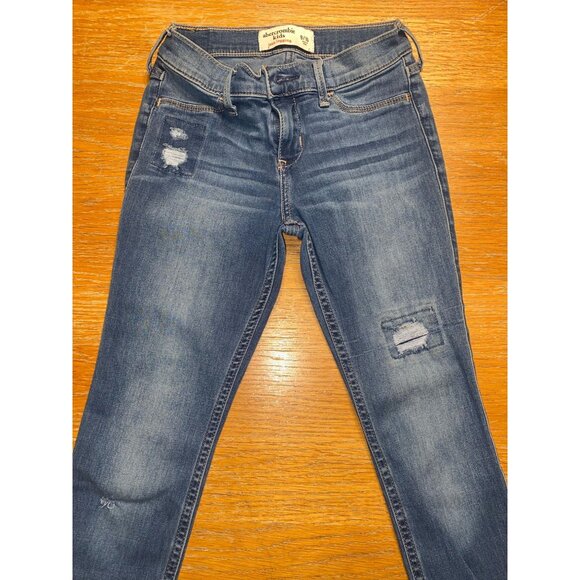 Abercrombie Kids 9/10 Distressed Blue Jean Leggings With Back Pocket Embroidery - Picture 1 of 4